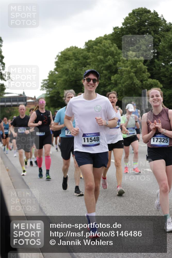 29.06.2025 - hella hamburg halbmarathon Jannik Wohlers http://msf.ph/oto/8146486 29.06.2025 10:47:44 Lombardsbrücke 1157, 1174, 1175, 1645, 1701, 2037, 2163, 2197, 2418, 2650, 2756, 2958, 3320, 3468, 3504, 3679, 3933, 4327, 4588, 5585, 5952, 7240, 7393, 7394, 7532, 7916, 8521, 8774, 9356, 9921, 10145, 10777, 10794, 11548, 11742, 11781, 12104, 12157, 12439, 12480, 12932, 13377, 13529, 13675, 13861, 14050, 15357, 15541, 15730, 15743, 16141, 16722, 16965, 17325, 17339, 17562, 17563, 17957, 18001, 18248, 18262, 18352, 18480, 19101 meine-sportfotos.de