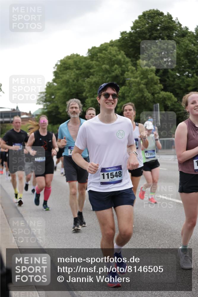 29.06.2025 - hella hamburg halbmarathon Jannik Wohlers http://msf.ph/oto/8146505 29.06.2025 10:47:44 Lombardsbrücke 1157, 1174, 1175, 1645, 1701, 2037, 2163, 2197, 2418, 2650, 2756, 2958, 3320, 3468, 3504, 3679, 3933, 4327, 4588, 5585, 5952, 7240, 7393, 7394, 7532, 7916, 8521, 8774, 9356, 9921, 10145, 10777, 10794, 11548, 11742, 11781, 12104, 12157, 12439, 12480, 12932, 13377, 13529, 13675, 13861, 14050, 15357, 15541, 15730, 15743, 16141, 16722, 16965, 17325, 17339, 17562, 17563, 17957, 18001, 18248, 18262, 18352, 18480, 19101 meine-sportfotos.de