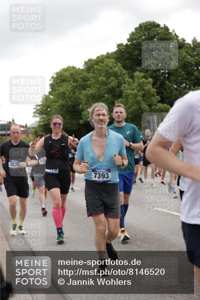 29.06.2025 - hella hamburg halbmarathon Jannik Wohlers http://msf.ph/oto/8146520 29.06.2025 10:47:45 Lombardsbrücke 1157, 1174, 1175, 1645, 1701, 2037, 2163, 2418, 2650, 2756, 2958, 3320, 3468, 3504, 3679, 3933, 4327, 4588, 5585, 5952, 7240, 7393, 7394, 7532, 7916, 8521, 9356, 9775, 9921, 10145, 10777, 10794, 11548, 11742, 11781, 12104, 12157, 12439, 12480, 12932, 13377, 13529, 13675, 13861, 14050, 15357, 15743, 16141, 16722, 16965, 17325, 17339, 17562, 17563, 17957, 18001, 18248, 18262, 18352, 18480, 19101 meine-sportfotos.de