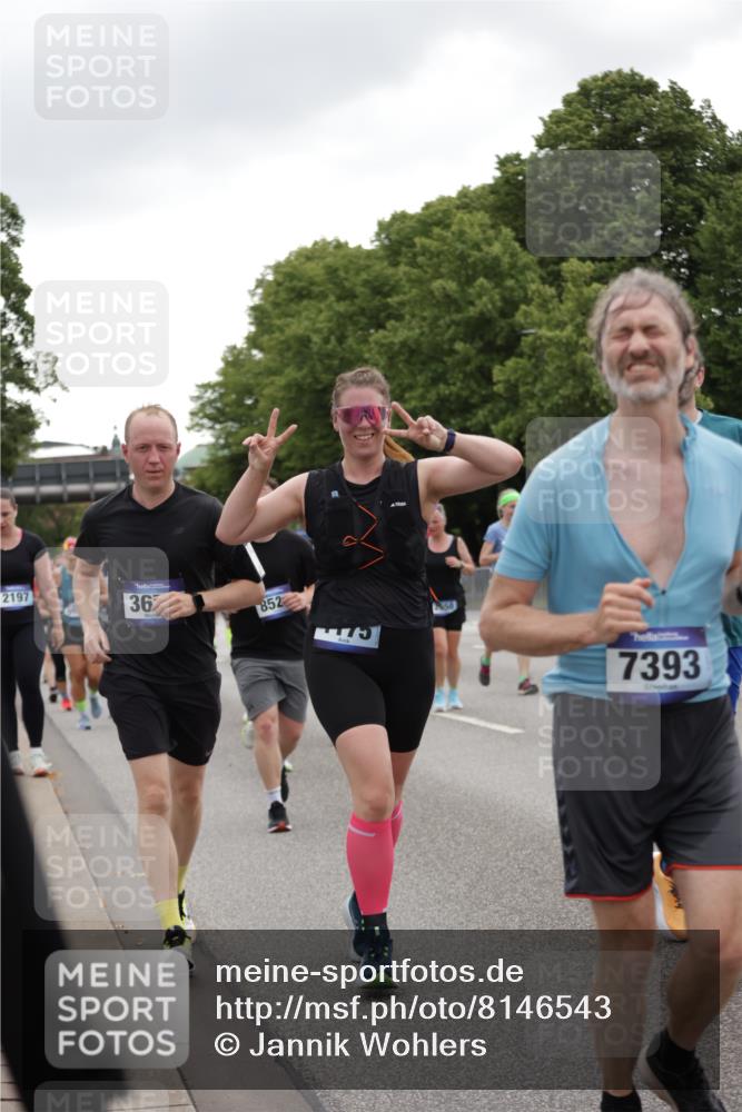 29.06.2025 - hella hamburg halbmarathon Jannik Wohlers http://msf.ph/oto/8146543 29.06.2025 10:47:46 Lombardsbrücke 1157, 1174, 1175, 1645, 1701, 2037, 2163, 2418, 2650, 2756, 2958, 3320, 3468, 3504, 3679, 3933, 4327, 4588, 5585, 5781, 5952, 6143, 7393, 7394, 7532, 7916, 8521, 9356, 9775, 9921, 10145, 10777, 10794, 11548, 11742, 11781, 12104, 12157, 12439, 12480, 12932, 13377, 13529, 13675, 13861, 14050, 15357, 15743, 16141, 16722, 16965, 17325, 17339, 17562, 17563, 17957, 18001, 18248, 18262, 18352, 18480, 19101 meine-sportfotos.de