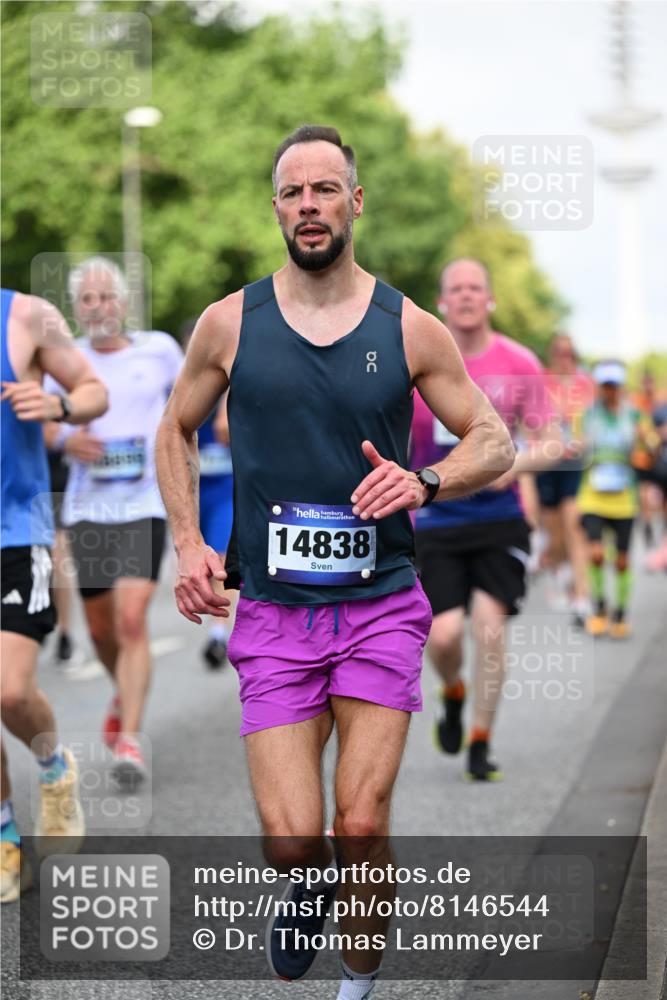 29.06.2025 - hella hamburg halbmarathon Dr. Thomas Lammeyer http://msf.ph/oto/8146544 29.06.2025 10:05:39 Kennedybrücke 1464, 1526, 1653, 1722, 1724, 2091, 2167, 2490, 2591, 2806, 2957, 3039, 3425, 3663, 3976, 4322, 4370, 5547, 5602, 5603, 5675, 6087, 6281, 0000, 6302, 6921, 7189, 7223, 7287, 7658, 7846, 8030, 8191, 8392, 8578, 8632, 8822, 8926, 9230, 10074, 10281, 10301, 10576, 10915, 11043 meine-sportfotos.de