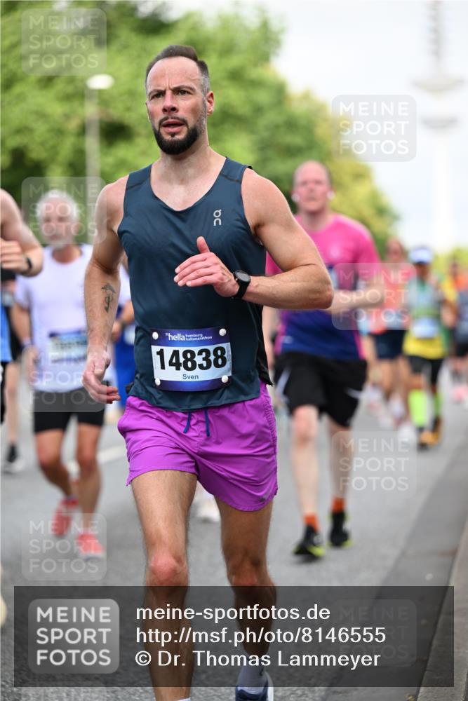 29.06.2025 - hella hamburg halbmarathon Dr. Thomas Lammeyer http://msf.ph/oto/8146555 29.06.2025 10:05:39 Kennedybrücke 1464, 1526, 1653, 1722, 1724, 2091, 2167, 2490, 2591, 2806, 2957, 3039, 3425, 3663, 3976, 4322, 4370, 5547, 5602, 5603, 5675, 6087, 6281, 0000, 6302, 6921, 7189, 7223, 7287, 7658, 7846, 8030, 8191, 8392, 8578, 8632, 8822, 8926, 9230, 10074, 10281, 10301, 10576, 10915, 11043 meine-sportfotos.de