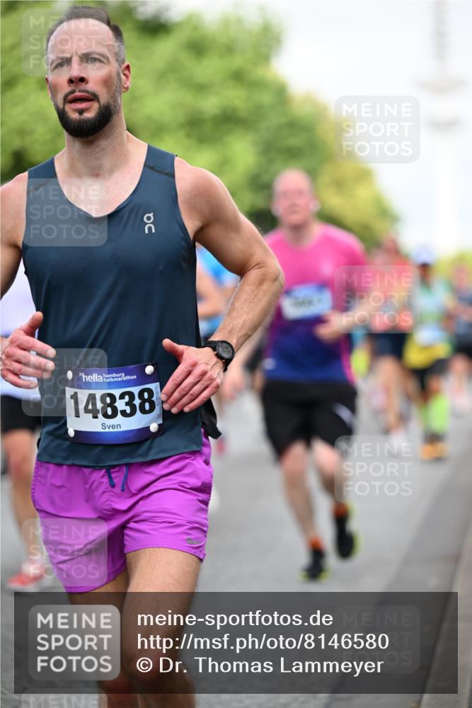 29.06.2025 - hella hamburg halbmarathon Dr. Thomas Lammeyer http://msf.ph/oto/8146580 29.06.2025 10:05:39 Kennedybrücke 1464, 1526, 1653, 1722, 1724, 2091, 2167, 2490, 2591, 2806, 2957, 3039, 3425, 3663, 3976, 4322, 4370, 5547, 5602, 5603, 5675, 6087, 6281, 0000, 6302, 6921, 7189, 7223, 7287, 7658, 7846, 8030, 8191, 8392, 8578, 8632, 8822, 8926, 9230, 10074, 10281, 10301, 10576, 10915, 11043 meine-sportfotos.de
