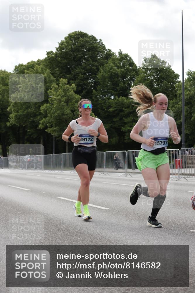 29.06.2025 - hella hamburg halbmarathon Jannik Wohlers http://msf.ph/oto/8146582 29.06.2025 10:11:00 Lombardsbrücke 1723, 1866, 3837, 5254, 8115, 8171, 8206, 8207, 8368, 9119, 10196, 10372, 11149, 11321, 11755, 12286, 13603, 13939, 14008, 14149, 15252, 15797, 15908, 16383, 17787, 18382, 19172, 19241 meine-sportfotos.de