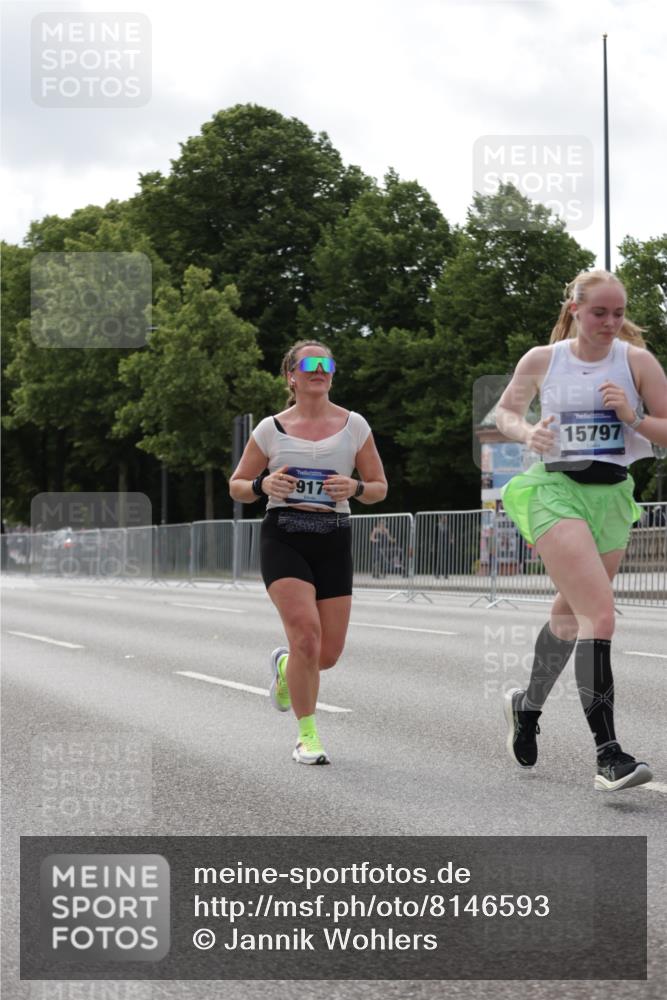 29.06.2025 - hella hamburg halbmarathon Jannik Wohlers http://msf.ph/oto/8146593 29.06.2025 10:11:00 Lombardsbrücke 1723, 1866, 3837, 5254, 8115, 8171, 8206, 8207, 8368, 9119, 10196, 10372, 11149, 11321, 11755, 12286, 13603, 13939, 14008, 14149, 15252, 15797, 15908, 16383, 17787, 18382, 19172, 19241 meine-sportfotos.de