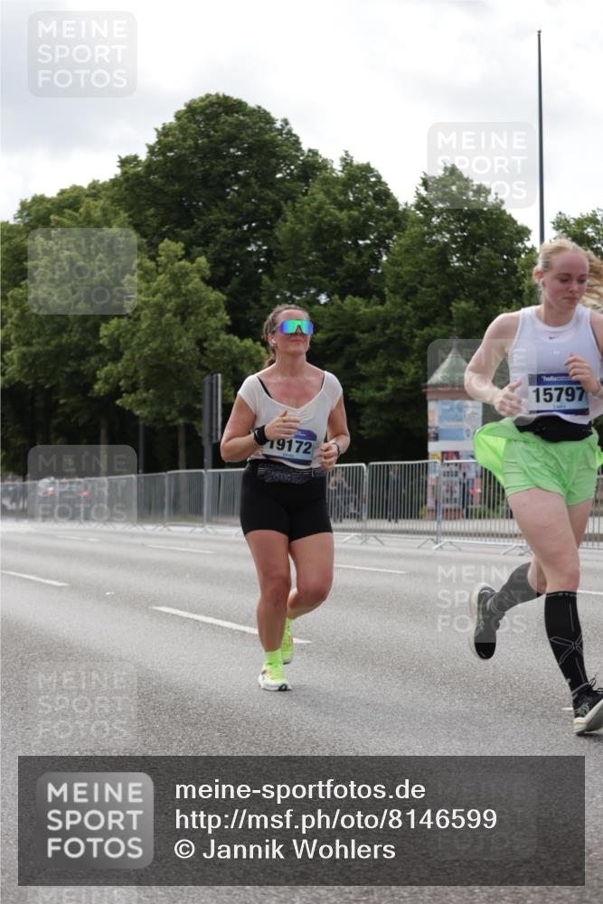 29.06.2025 - hella hamburg halbmarathon Jannik Wohlers http://msf.ph/oto/8146599 29.06.2025 10:11:00 Lombardsbrücke 1723, 1866, 3837, 5254, 8115, 8171, 8206, 8207, 8368, 9119, 10196, 10372, 11149, 11321, 11755, 12286, 13603, 13939, 14008, 14149, 15252, 15797, 15908, 16383, 17787, 18382, 19172, 19241 meine-sportfotos.de