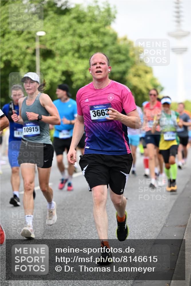 29.06.2025 - hella hamburg halbmarathon Dr. Thomas Lammeyer http://msf.ph/oto/8146615 29.06.2025 10:05:40 Kennedybrücke 1464, 1526, 1653, 1722, 1724, 2091, 2167, 2490, 2591, 2806, 2957, 3039, 3425, 3663, 3976, 4322, 4370, 5547, 5602, 5603, 5675, 6087, 6281, 0000, 6302, 6921, 7189, 7223, 7287, 7658, 7846, 8030, 8191, 8392, 8578, 8632, 8822, 8926, 9230, 10074, 10281, 10301, 10576, 10915, 11043 meine-sportfotos.de