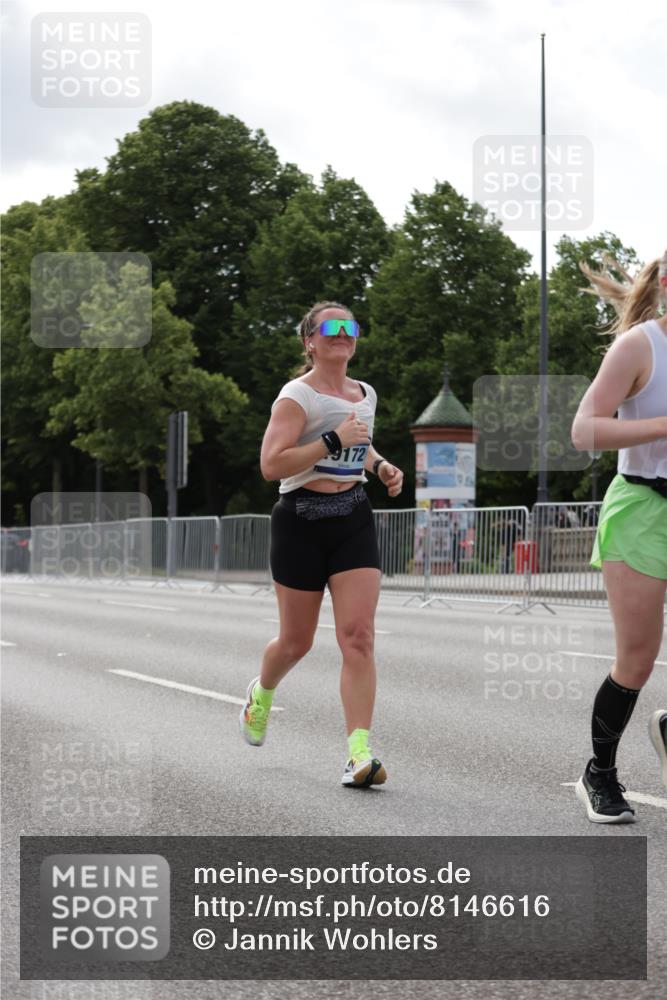 29.06.2025 - hella hamburg halbmarathon Jannik Wohlers http://msf.ph/oto/8146616 29.06.2025 10:11:00 Lombardsbrücke 1723, 1866, 3837, 5254, 8115, 8171, 8206, 8207, 8368, 9119, 10196, 10372, 11149, 11321, 11755, 12286, 13603, 13939, 14008, 14149, 15252, 15797, 15908, 16383, 17787, 18382, 19172, 19241 meine-sportfotos.de