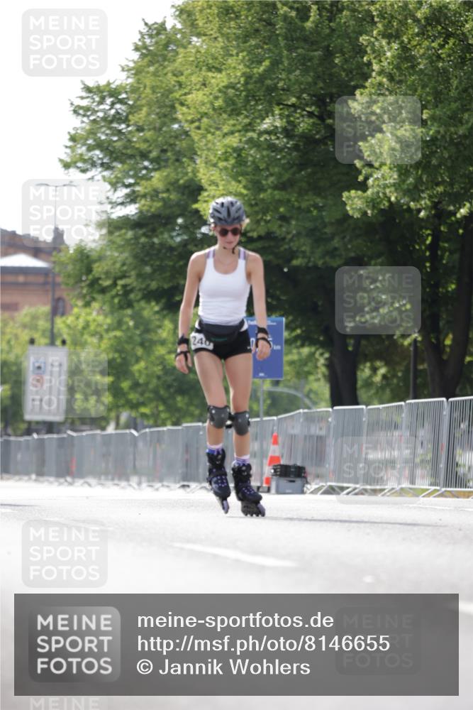 29.06.2025 - hella hamburg halbmarathon Jannik Wohlers http://msf.ph/oto/8146655 29.06.2025 09:09:17 Lombardsbrücke  meine-sportfotos.de
