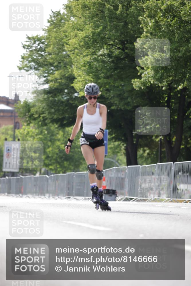 29.06.2025 - hella hamburg halbmarathon Jannik Wohlers http://msf.ph/oto/8146666 29.06.2025 09:09:17 Lombardsbrücke  meine-sportfotos.de