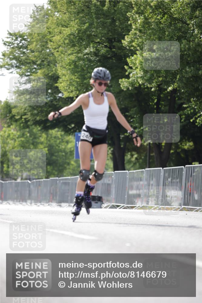 29.06.2025 - hella hamburg halbmarathon Jannik Wohlers http://msf.ph/oto/8146679 29.06.2025 09:09:17 Lombardsbrücke  meine-sportfotos.de