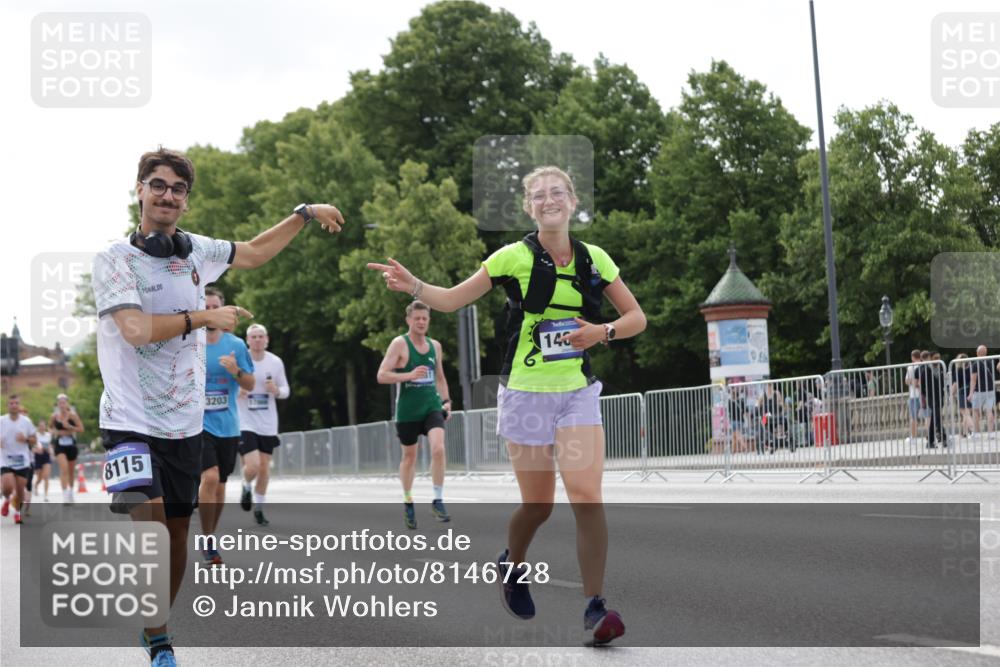 29.06.2025 - hella hamburg halbmarathon Jannik Wohlers http://msf.ph/oto/8146728 29.06.2025 10:11:11 Lombardsbrücke 1328, 1531, 1866, 1992, 4227, 5605, 7571, 8115, 8807, 8810, 10372, 10428, 11321, 11755, 13177, 13203, 13939, 14008, 15797, 15945, 17080, 17866, 18278, 18382 meine-sportfotos.de