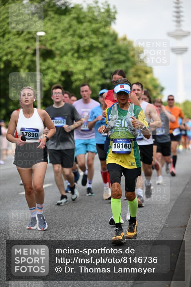 29.06.2025 - hella hamburg halbmarathon Dr. Thomas Lammeyer http://msf.ph/oto/8146736 29.06.2025 10:05:42 Kennedybrücke 1464, 1653, 1722, 1724, 2167, 2490, 2591, 2806, 2957, 3039, 3199, 3425, 3663, 3976, 4322, 5547, 5602, 5603, 5675, 6087, 6281, 0000, 6302, 6438, 6921, 7189, 7223, 7846, 8030, 8191, 8392, 8578, 8632, 8822, 8926, 9230, 10074, 10281, 10301, 10576, 10882, 10915, 11043 meine-sportfotos.de
