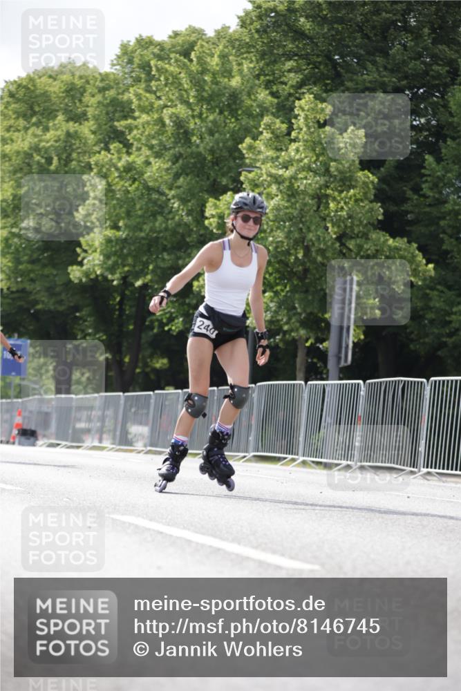 29.06.2025 - hella hamburg halbmarathon Jannik Wohlers http://msf.ph/oto/8146745 29.06.2025 09:09:19 Lombardsbrücke  meine-sportfotos.de