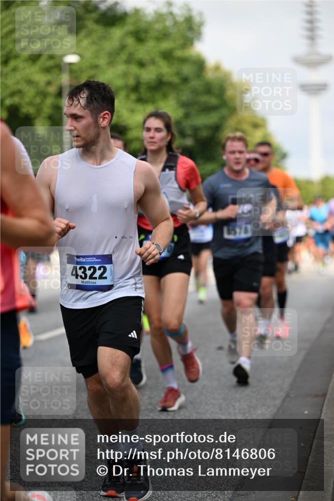 29.06.2025 - hella hamburg halbmarathon Dr. Thomas Lammeyer http://msf.ph/oto/8146806 29.06.2025 10:05:45 Kennedybrücke 1464, 1653, 1722, 1724, 1881, 2167, 2591, 2806, 2957, 3039, 3199, 3663, 3976, 4322, 5547, 5602, 5603, 5675, 6281, 0000, 6302, 6327, 6438, 6921, 7189, 7223, 7846, 8030, 8191, 8392, 8578, 8632, 8822, 8926, 9230, 10074, 10281, 10301, 10882, 10915, 11043 meine-sportfotos.de