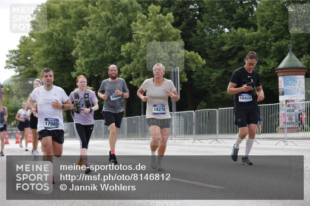 29.06.2025 - hella hamburg halbmarathon Jannik Wohlers http://msf.ph/oto/8146812 29.06.2025 10:11:16 Lombardsbrücke 1328, 1531, 1866, 1992, 3363, 4227, 5605, 7571, 8115, 8807, 8810, 9428, 10428, 11321, 11507, 12473, 13177, 13203, 13939, 14008, 14384, 15945, 17080, 17638, 17866, 18278 meine-sportfotos.de