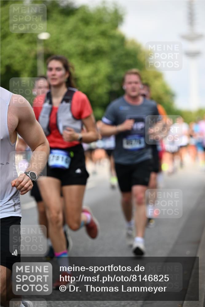 29.06.2025 - hella hamburg halbmarathon Dr. Thomas Lammeyer http://msf.ph/oto/8146825 29.06.2025 10:05:45 Kennedybrücke 1464, 1653, 1722, 1724, 1881, 2167, 2591, 2806, 2957, 3039, 3199, 3663, 3976, 4322, 5547, 5602, 5603, 5675, 6281, 0000, 6302, 6327, 6438, 6921, 7189, 7223, 7846, 8030, 8191, 8392, 8578, 8632, 8822, 8926, 9230, 10074, 10281, 10301, 10882, 10915, 11043 meine-sportfotos.de