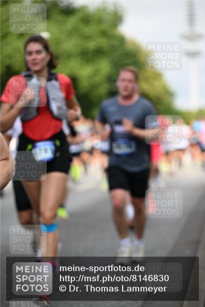 29.06.2025 - hella hamburg halbmarathon Dr. Thomas Lammeyer http://msf.ph/oto/8146830 29.06.2025 10:05:45 Kennedybrücke 1464, 1653, 1722, 1724, 1881, 2167, 2591, 2806, 2957, 3039, 3199, 3663, 3976, 4322, 5547, 5602, 5603, 5675, 6281, 0000, 6302, 6327, 6438, 6921, 7189, 7223, 7846, 8030, 8191, 8392, 8578, 8632, 8822, 8926, 9230, 10074, 10281, 10301, 10882, 10915, 11043 meine-sportfotos.de