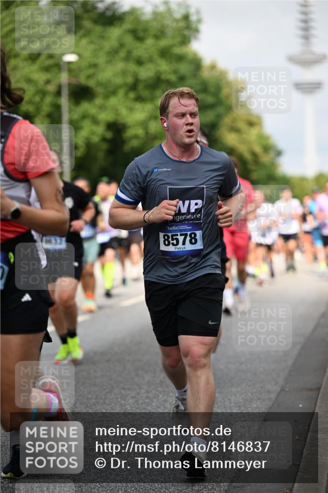 29.06.2025 - hella hamburg halbmarathon Dr. Thomas Lammeyer http://msf.ph/oto/8146837 29.06.2025 10:05:46 Kennedybrücke 1464, 1653, 1722, 1724, 1881, 2167, 2591, 2806, 2957, 3039, 3199, 3663, 3976, 4322, 5547, 5602, 5603, 5675, 6281, 0000, 6302, 6327, 6438, 6921, 7189, 7223, 7846, 8191, 8392, 8578, 8632, 8822, 8926, 9230, 10074, 10281, 10301, 10882, 10915, 11043 meine-sportfotos.de