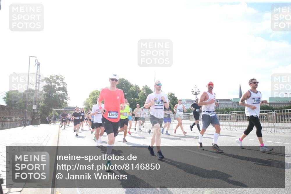29.06.2025 - hella hamburg halbmarathon Jannik Wohlers http://msf.ph/oto/8146850 29.06.2025 10:00:03 Lombardsbrücke 1019, 1180, 1526, 1544, 1568, 1681, 2027, 2086, 2236, 2346, 2426, 2606, 2652, 2730, 2982, 3042, 3177, 3319, 3400, 3794, 3861, 4419, 4579, 4594, 4767, 4813, 4940, 4945, 5643, 5728, 6082, 6084, 6220, 6260, 6470, 6891, 8531, 8669, 9450, 9485, 9622, 10044, 10582, 10587, 10665, 10746, 10766, 10797, 11083, 11324, 11499, 11523, 11527, 11605, 11846, 11960, 12515, 12646, 12773, 12774, 12879, 13234, 13236, 13376, 13459, 13512, 14135, 14348, 15189, 16418, 17145 meine-sportfotos.de