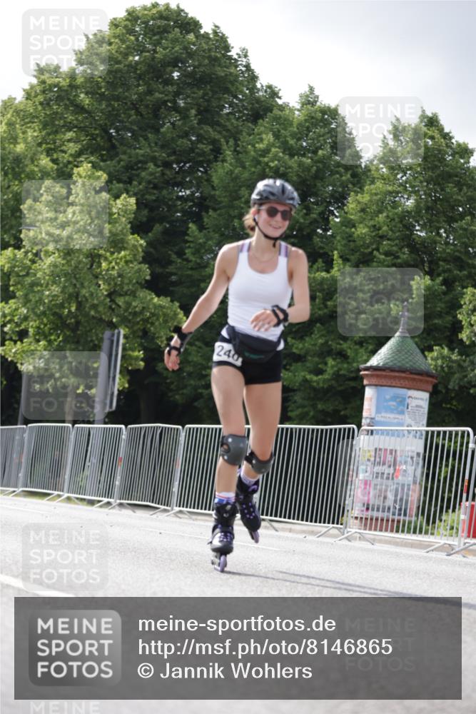 29.06.2025 - hella hamburg halbmarathon Jannik Wohlers http://msf.ph/oto/8146865 29.06.2025 09:09:20 Lombardsbrücke  meine-sportfotos.de