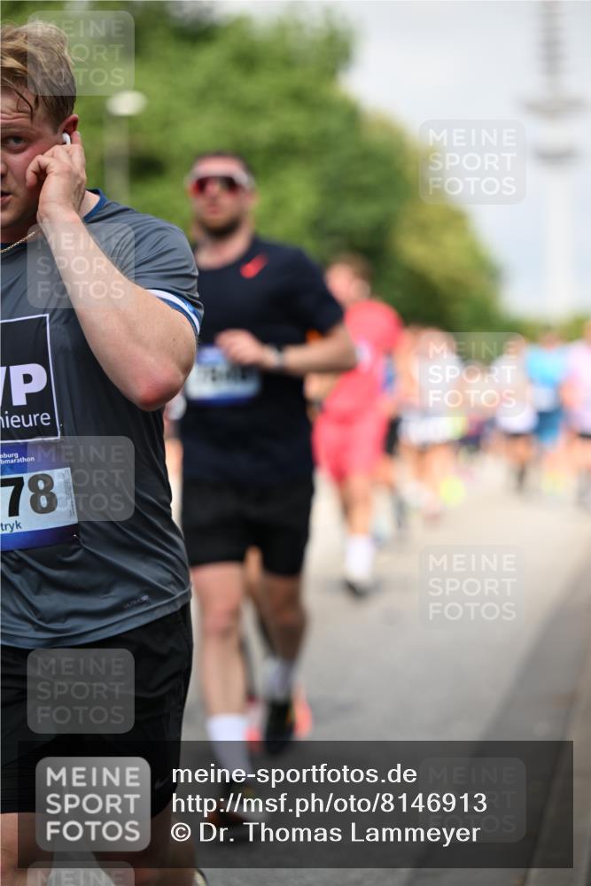 29.06.2025 - hella hamburg halbmarathon Dr. Thomas Lammeyer http://msf.ph/oto/8146913 29.06.2025 10:05:47 Kennedybrücke 1464, 1653, 1722, 1724, 1881, 2167, 2591, 2806, 2957, 3039, 3199, 3663, 3976, 4322, 4649, 5547, 5602, 5603, 5675, 6281, 0000, 6302, 6327, 6438, 6921, 7189, 7223, 7846, 8191, 8392, 8578, 8632, 8822, 8926, 9230, 10074, 10281, 10301, 10882, 10915, 11043 meine-sportfotos.de