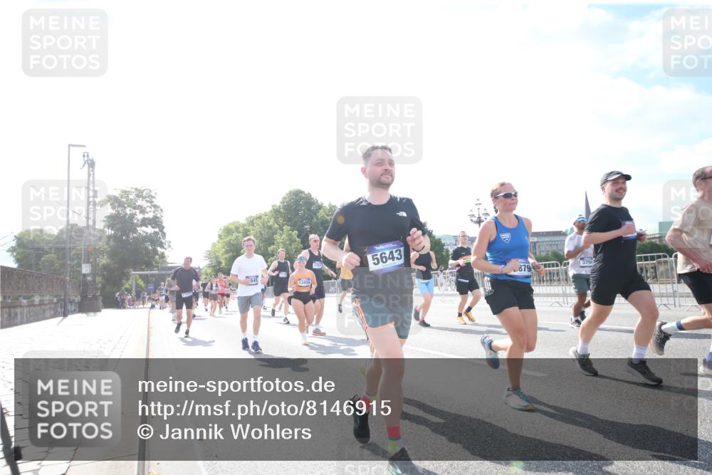 29.06.2025 - hella hamburg halbmarathon Jannik Wohlers http://msf.ph/oto/8146915 29.06.2025 10:00:06 Lombardsbrücke 1019, 1526, 1544, 1568, 1583, 1681, 2027, 2086, 2236, 2346, 2426, 2474, 2606, 2652, 2730, 2982, 3042, 3177, 3319, 3400, 3794, 3861, 4419, 4579, 4594, 4767, 4813, 4940, 4945, 5643, 5728, 6082, 6084, 6138, 6220, 6260, 6443, 6470, 8669, 9450, 9485, 9622, 10582, 10587, 10599, 10665, 10746, 10766, 10797, 11083, 11324, 11499, 11523, 11527, 11605, 11846, 11960, 12515, 12646, 12773, 12774, 12879, 13234, 13236, 13376, 13459, 13512, 14135, 14348, 15189, 15980, 16418, 17145 meine-sportfotos.de