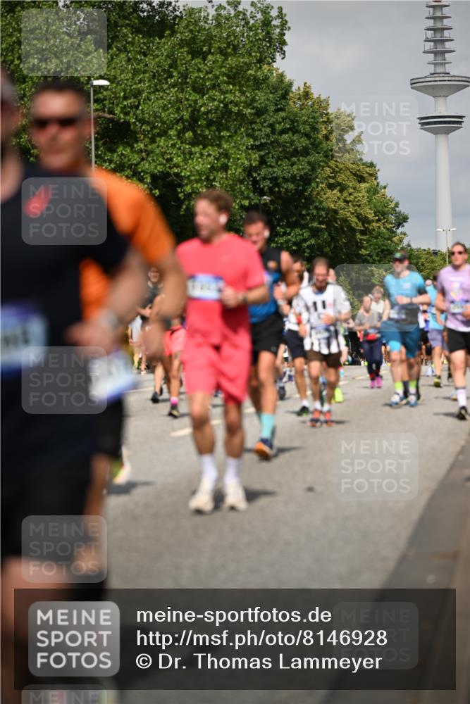 29.06.2025 - hella hamburg halbmarathon Dr. Thomas Lammeyer http://msf.ph/oto/8146928 29.06.2025 10:05:48 Kennedybrücke 1329, 1464, 1653, 1722, 1724, 1881, 2167, 2591, 2806, 2957, 3039, 3199, 3663, 3976, 4322, 4649, 5547, 5602, 5603, 6281, 0000, 6302, 6327, 6438, 6921, 7189, 7223, 7846, 8191, 8392, 8578, 8632, 8822, 8926, 9230, 10074, 10281, 10301, 10882, 10915, 11043 meine-sportfotos.de