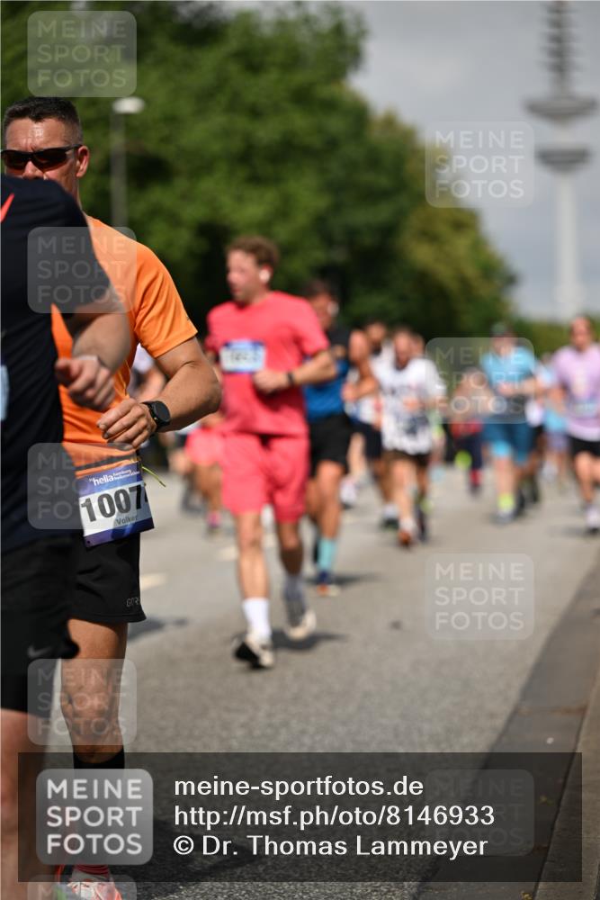 29.06.2025 - hella hamburg halbmarathon Dr. Thomas Lammeyer http://msf.ph/oto/8146933 29.06.2025 10:05:48 Kennedybrücke 1329, 1464, 1653, 1722, 1724, 1881, 2167, 2591, 2806, 2957, 3039, 3199, 3663, 3976, 4322, 4649, 5547, 5602, 5603, 6281, 0000, 6302, 6327, 6438, 6921, 7189, 7223, 7846, 8191, 8392, 8578, 8632, 8822, 8926, 9230, 10074, 10281, 10301, 10882, 10915, 11043 meine-sportfotos.de