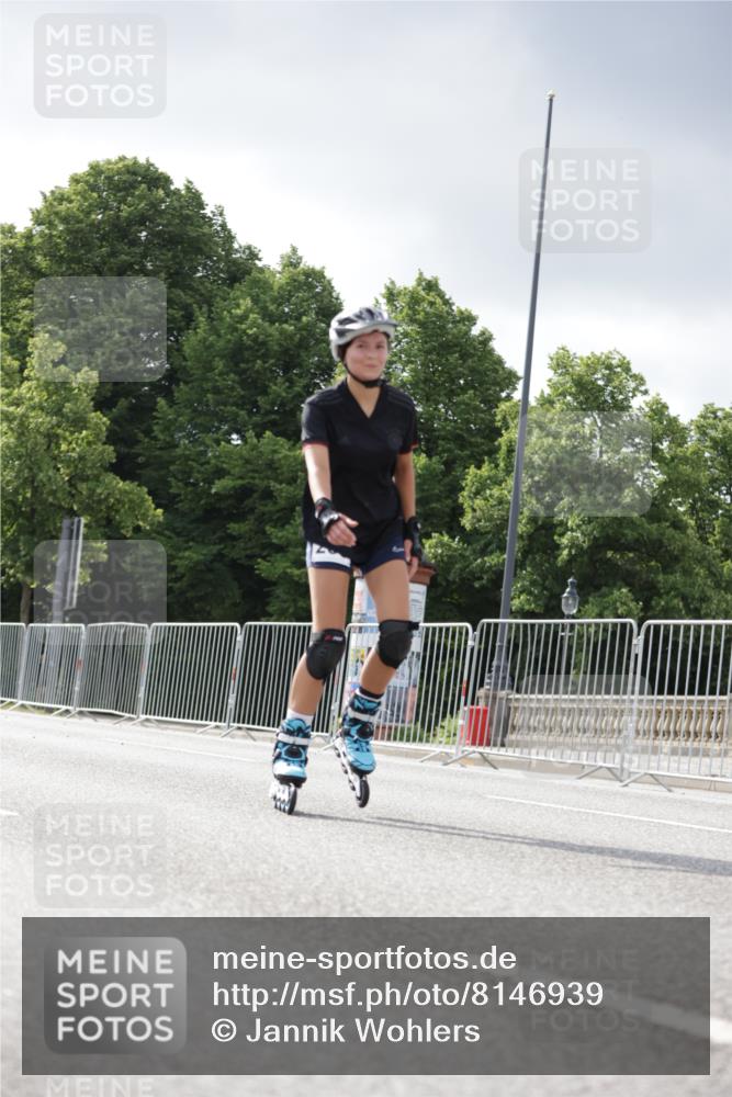 29.06.2025 - hella hamburg halbmarathon Jannik Wohlers http://msf.ph/oto/8146939 29.06.2025 09:09:23 Lombardsbrücke  meine-sportfotos.de