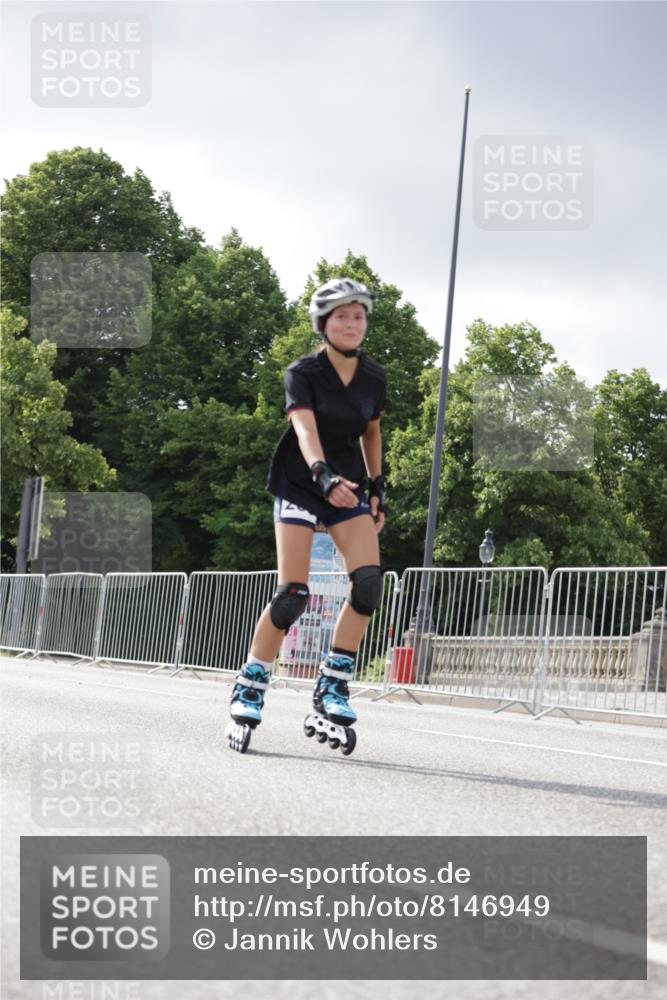 29.06.2025 - hella hamburg halbmarathon Jannik Wohlers http://msf.ph/oto/8146949 29.06.2025 09:09:23 Lombardsbrücke  meine-sportfotos.de