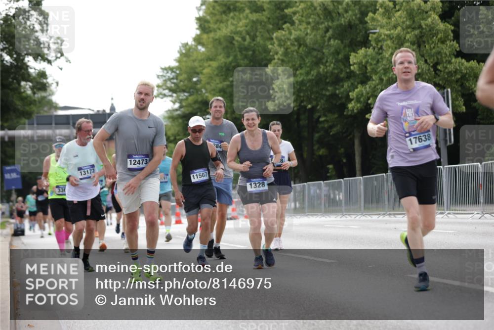 29.06.2025 - hella hamburg halbmarathon Jannik Wohlers http://msf.ph/oto/8146975 29.06.2025 10:11:20 Lombardsbrücke 1328, 1531, 1866, 1992, 3363, 4227, 5379, 5605, 7571, 8115, 8807, 8810, 9191, 9428, 10042, 10428, 11321, 11507, 12473, 13177, 13203, 13939, 13958, 14008, 14384, 15945, 17080, 17638, 17774, 17866, 18278 meine-sportfotos.de