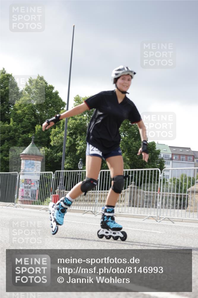 29.06.2025 - hella hamburg halbmarathon Jannik Wohlers http://msf.ph/oto/8146993 29.06.2025 09:09:24 Lombardsbrücke  meine-sportfotos.de