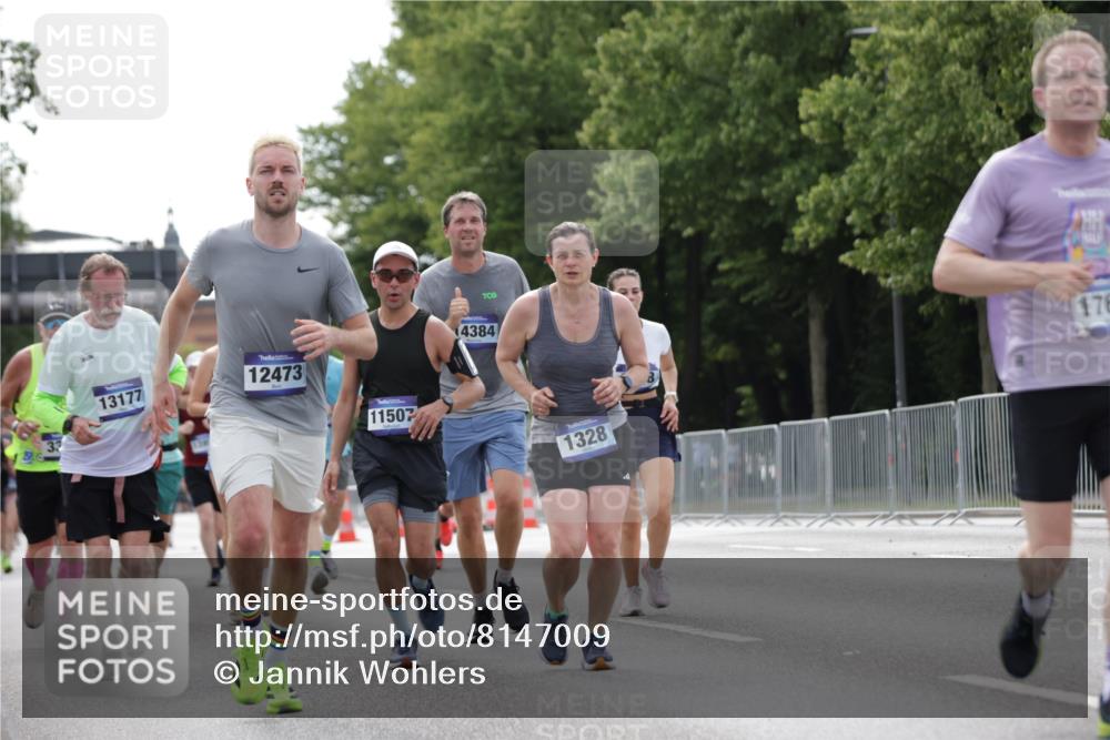 29.06.2025 - hella hamburg halbmarathon Jannik Wohlers http://msf.ph/oto/8147009 29.06.2025 10:11:20 Lombardsbrücke 1328, 1531, 1866, 1992, 3363, 4227, 5379, 5605, 7571, 8115, 8807, 8810, 9191, 9428, 10042, 10428, 11321, 11507, 12473, 13177, 13203, 13939, 13958, 14008, 14384, 15945, 17080, 17638, 17774, 17866, 18278 meine-sportfotos.de