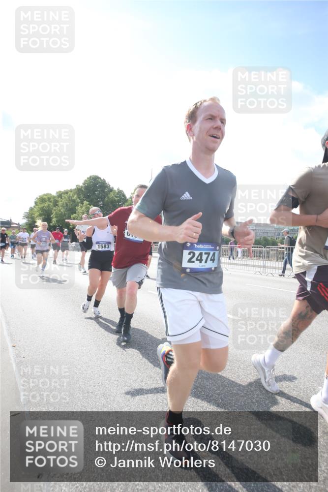 29.06.2025 - hella hamburg halbmarathon Jannik Wohlers http://msf.ph/oto/8147030 29.06.2025 10:00:16 Lombardsbrücke 1568, 1583, 1611, 2236, 2474, 2982, 3059, 3141, 3400, 3794, 3983, 4579, 4767, 4945, 5418, 5643, 6138, 6443, 8478, 8632, 8669, 9485, 9553, 9555, 9577, 10074, 10599, 10665, 10746, 11523, 11605, 11623, 12515, 12787, 12879, 13086, 13376, 13459, 13498, 13558, 14348, 14673, 15189, 15980, 16093, 16418, 16434, 17145, 17268, 17852, 18125, 18450, 18508, 18612, 18762, 18919 meine-sportfotos.de