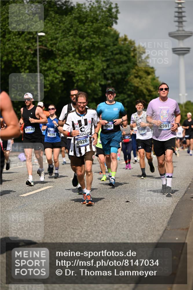 29.06.2025 - hella hamburg halbmarathon Dr. Thomas Lammeyer http://msf.ph/oto/8147034 29.06.2025 10:05:51 Kennedybrücke 1184, 1329, 1464, 1653, 1722, 1724, 1881, 1940, 2167, 2591, 2806, 2957, 3039, 3199, 3663, 4322, 4649, 5547, 5602, 5603, 0000, 6327, 6438, 6921, 7189, 7223, 7846, 8191, 8578, 8632, 8926, 9230, 9741, 10074, 10281, 10301, 10882, 10915 meine-sportfotos.de