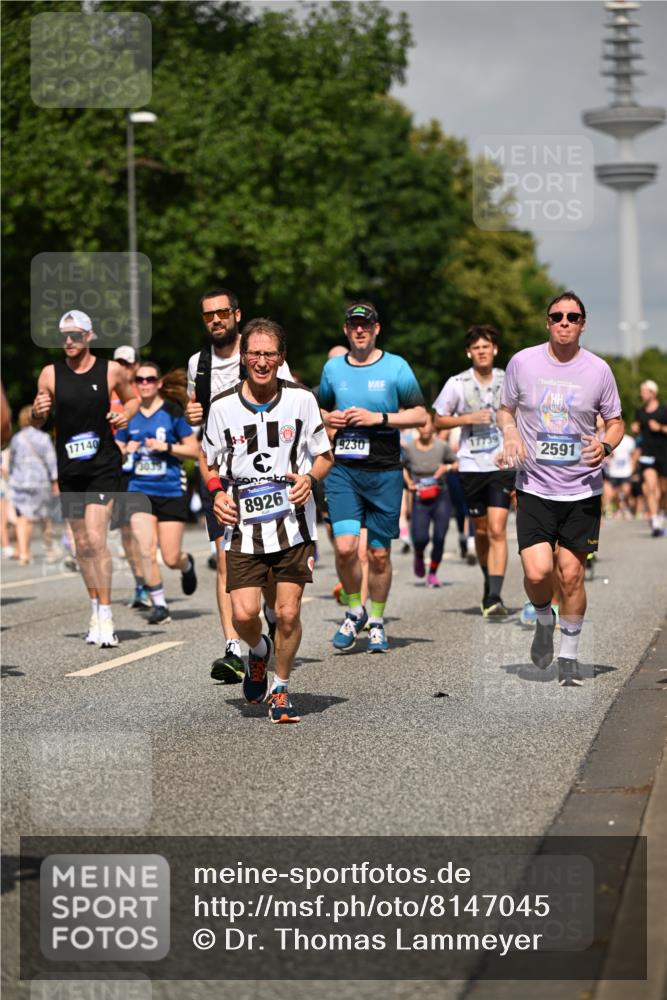 29.06.2025 - hella hamburg halbmarathon Dr. Thomas Lammeyer http://msf.ph/oto/8147045 29.06.2025 10:05:51 Kennedybrücke 1184, 1329, 1464, 1653, 1722, 1724, 1881, 1940, 2167, 2591, 2806, 2957, 3039, 3199, 3663, 4322, 4649, 5547, 5602, 5603, 0000, 6327, 6438, 6921, 7189, 7223, 7846, 8191, 8578, 8632, 8926, 9230, 9741, 10074, 10281, 10301, 10882, 10915 meine-sportfotos.de