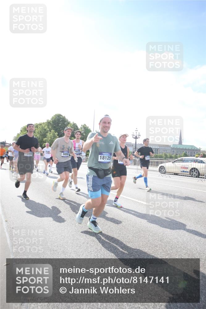 29.06.2025 - hella hamburg halbmarathon Jannik Wohlers http://msf.ph/oto/8147141 29.06.2025 10:00:22 Lombardsbrücke 1583, 1611, 2236, 2474, 3059, 3141, 3983, 4616, 5033, 5418, 6138, 6443, 6714, 6757, 8255, 8478, 8632, 8923, 9124, 9553, 9555, 9577, 10074, 10271, 10599, 10705, 10746, 11605, 11623, 12787, 12809, 13086, 13407, 13498, 13558, 14577, 14673, 15232, 15284, 15980, 16093, 16418, 16434, 17087, 17268, 17852, 18125, 18426, 18450, 18508, 18612, 18762, 18919 meine-sportfotos.de