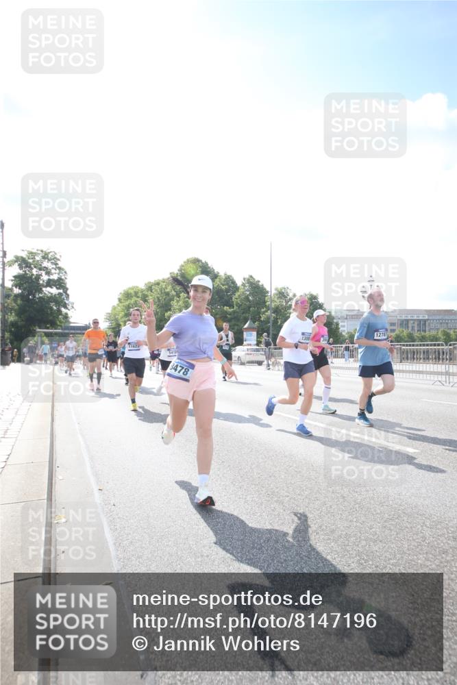 29.06.2025 - hella hamburg halbmarathon Jannik Wohlers http://msf.ph/oto/8147196 29.06.2025 10:00:24 Lombardsbrücke 1583, 1611, 2474, 3059, 3141, 3983, 4616, 5033, 5418, 5870, 6138, 6443, 6714, 6757, 7757, 7759, 7761, 8255, 8326, 8478, 8632, 8923, 9124, 9553, 9555, 9577, 10074, 10271, 10599, 10705, 10746, 11623, 12787, 12809, 13086, 13407, 13498, 13558, 14306, 14577, 14673, 15232, 15284, 15980, 16093, 16434, 16922, 17087, 17268, 17304, 17852, 18125, 18426, 18450, 18485, 18508, 18612, 18762, 18919 meine-sportfotos.de