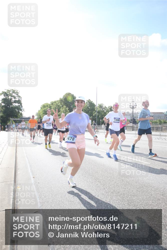 29.06.2025 - hella hamburg halbmarathon Jannik Wohlers http://msf.ph/oto/8147211 29.06.2025 10:00:24 Lombardsbrücke 1583, 1611, 2474, 3059, 3141, 3983, 4616, 5033, 5418, 5870, 6138, 6443, 6714, 6757, 7757, 7759, 7761, 8255, 8326, 8478, 8632, 8923, 9124, 9553, 9555, 9577, 10074, 10271, 10599, 10705, 10746, 11623, 12787, 12809, 13086, 13407, 13498, 13558, 14306, 14577, 14673, 15232, 15284, 15980, 16093, 16434, 16922, 17087, 17268, 17304, 17852, 18125, 18426, 18450, 18485, 18508, 18612, 18762, 18919 meine-sportfotos.de
