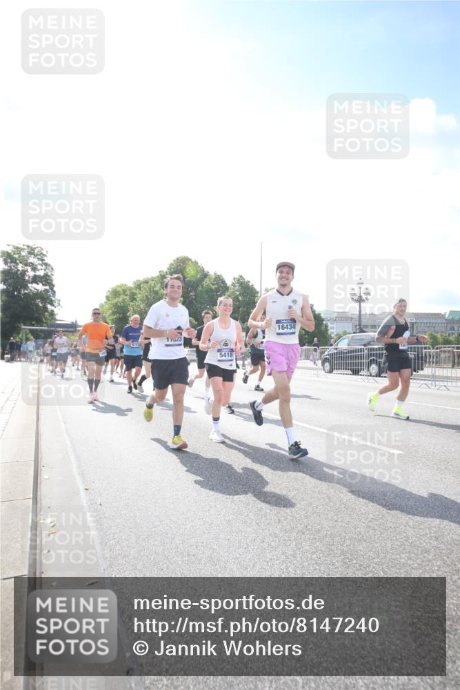29.06.2025 - hella hamburg halbmarathon Jannik Wohlers http://msf.ph/oto/8147240 29.06.2025 10:00:25 Lombardsbrücke 1583, 1611, 2474, 3059, 3141, 3740, 3983, 4616, 4708, 5033, 5418, 5870, 6138, 6147, 6443, 6714, 6757, 7757, 7759, 7761, 8255, 8326, 8478, 8632, 8923, 9124, 9553, 9555, 9577, 10074, 10271, 10599, 10705, 11623, 12787, 12809, 13086, 13407, 13498, 13558, 14306, 14577, 14673, 15232, 15284, 15980, 16093, 16434, 16922, 17087, 17268, 17304, 17852, 18125, 18426, 18450, 18485, 18508, 18612, 18762, 18919 meine-sportfotos.de