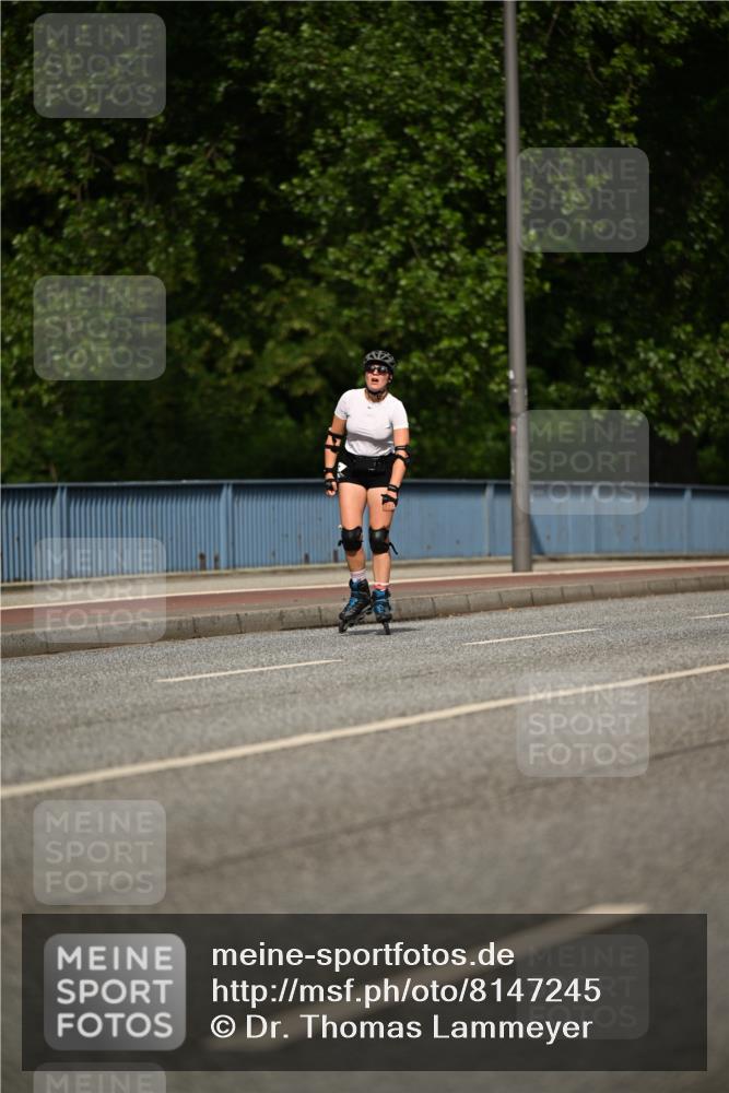 29.06.2025 - hella hamburg halbmarathon Dr. Thomas Lammeyer http://msf.ph/oto/8147245 29.06.2025 09:26:45 Kennedybrücke  meine-sportfotos.de