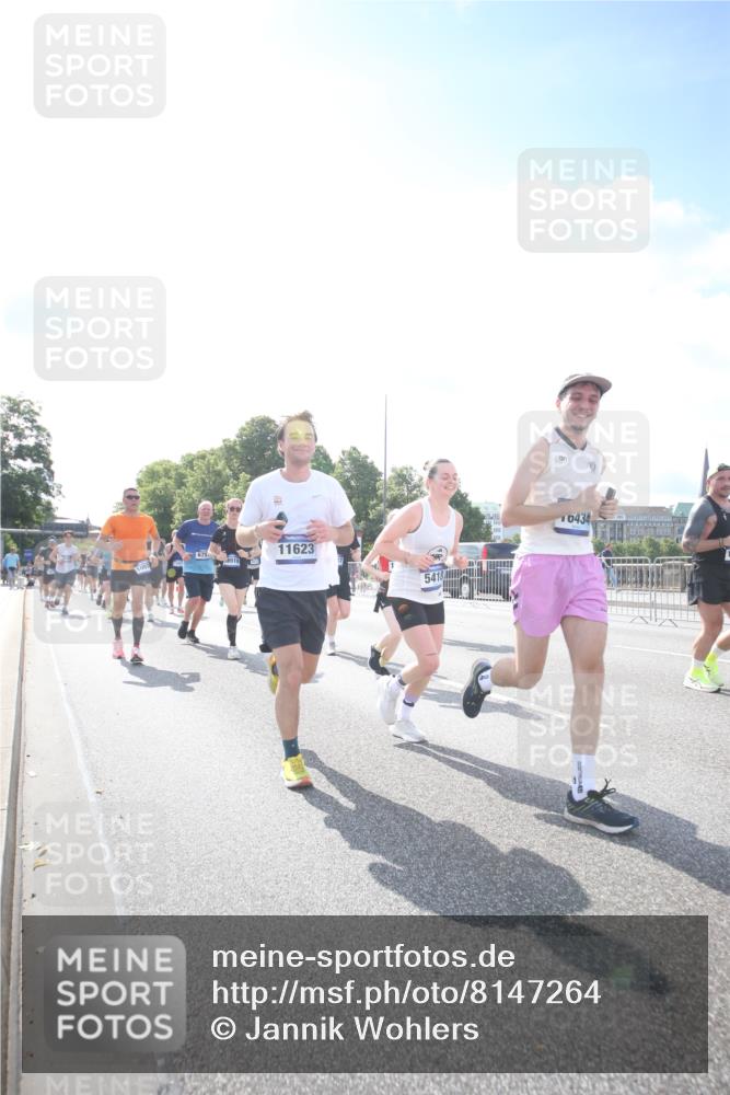 29.06.2025 - hella hamburg halbmarathon Jannik Wohlers http://msf.ph/oto/8147264 29.06.2025 10:00:26 Lombardsbrücke 1583, 1611, 2474, 3059, 3141, 3740, 3983, 4616, 4708, 5033, 5418, 5870, 6138, 6147, 6443, 6714, 6757, 7757, 7759, 7761, 8255, 8326, 8478, 8632, 8923, 9124, 9553, 9555, 9577, 10074, 10271, 10599, 10705, 11623, 12787, 12809, 13086, 13407, 13498, 13558, 14306, 14577, 14673, 15232, 15284, 16093, 16434, 16922, 17087, 17268, 17304, 17852, 18125, 18426, 18450, 18485, 18508, 18612, 18762, 18919 meine-sportfotos.de