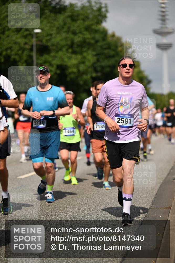 29.06.2025 - hella hamburg halbmarathon Dr. Thomas Lammeyer http://msf.ph/oto/8147340 29.06.2025 10:05:54 Kennedybrücke 1184, 1329, 1364, 1464, 1653, 1722, 1724, 1881, 1940, 2591, 2806, 2957, 3039, 3199, 4322, 4649, 5547, 5602, 5603, 0000, 6327, 6438, 6921, 7189, 7223, 7846, 8191, 8578, 8632, 8926, 9230, 9741, 10074, 10882 meine-sportfotos.de