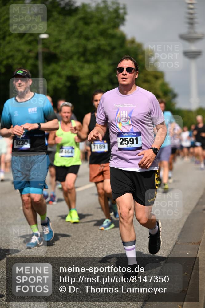 29.06.2025 - hella hamburg halbmarathon Dr. Thomas Lammeyer http://msf.ph/oto/8147350 29.06.2025 10:05:54 Kennedybrücke 1184, 1329, 1364, 1464, 1653, 1722, 1724, 1881, 1940, 2591, 2806, 2957, 3039, 3199, 4322, 4649, 5547, 5602, 5603, 0000, 6327, 6438, 6921, 7189, 7223, 7846, 8191, 8578, 8632, 8926, 9230, 9741, 10074, 10882 meine-sportfotos.de