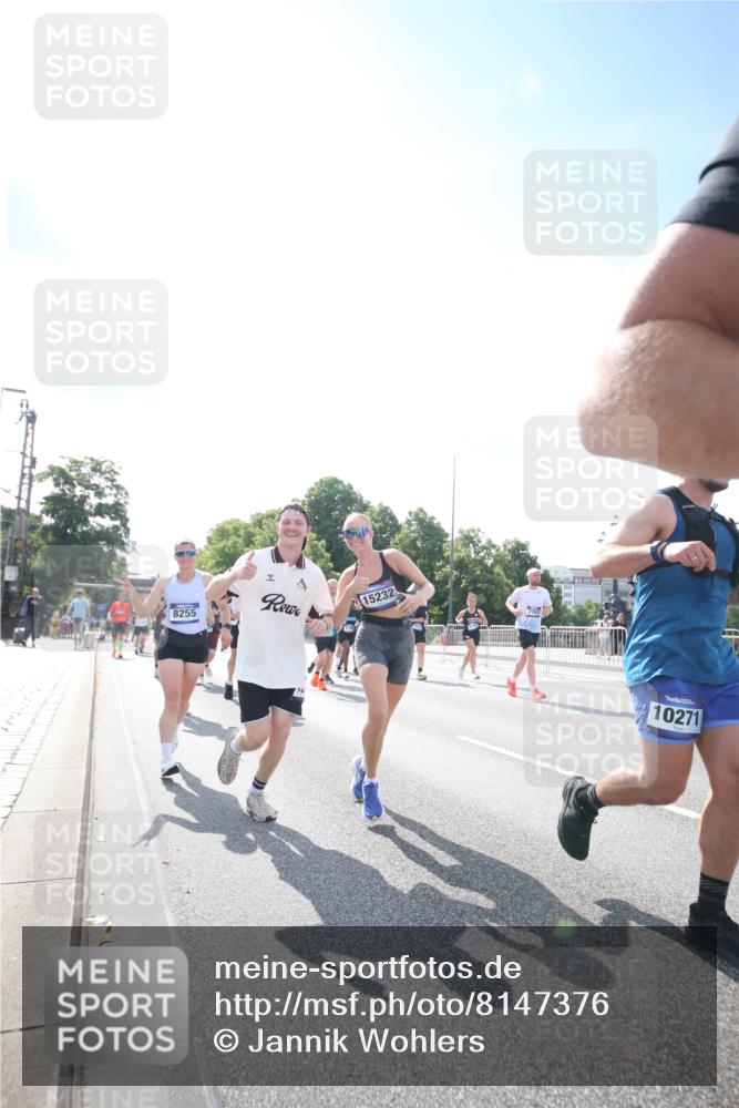 29.06.2025 - hella hamburg halbmarathon Jannik Wohlers http://msf.ph/oto/8147376 29.06.2025 10:00:32 Lombardsbrücke 1726, 3059, 3141, 3625, 3740, 3983, 4238, 4616, 4708, 5033, 5418, 5870, 6147, 6487, 6531, 6714, 6757, 7658, 7757, 7759, 7761, 8255, 8326, 8478, 8632, 8923, 9124, 9577, 10074, 10188, 10271, 10705, 11623, 12196, 12206, 12261, 12787, 12809, 13086, 13287, 13407, 13498, 14306, 14577, 14673, 15232, 15284, 15527, 16093, 16401, 16434, 16594, 16786, 16922, 17087, 17268, 17304, 17852, 18125, 18426, 18450, 18452, 18485, 18612, 18759, 18919 meine-sportfotos.de