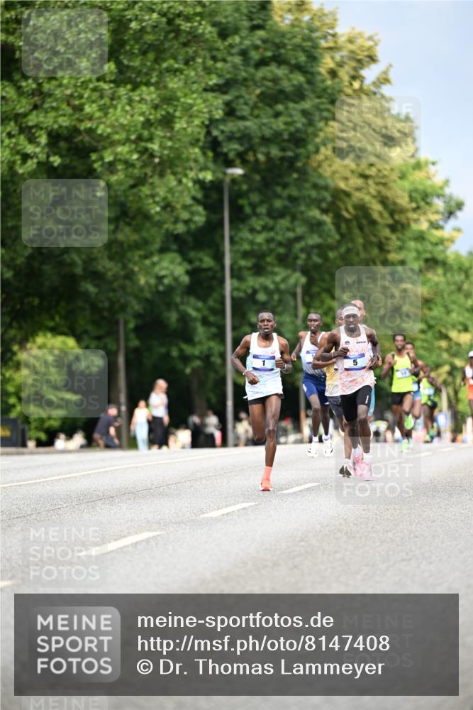 29.06.2025 - hella hamburg halbmarathon Dr. Thomas Lammeyer http://msf.ph/oto/8147408 29.06.2025 09:33:41 Kennedybrücke 2, 4, 5, 6, 7, 8, 9, 10, 11, 13, 16, 22, 23, 25, 59 meine-sportfotos.de