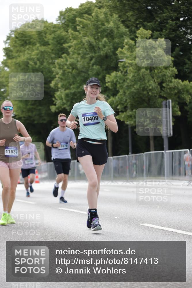 29.06.2025 - hella hamburg halbmarathon Jannik Wohlers http://msf.ph/oto/8147413 29.06.2025 10:11:34 Lombardsbrücke 5379, 9191, 10042, 10409, 11507, 11525, 11537, 11581, 11917, 12473, 13171, 13542, 13958, 14196, 14384, 15137, 16976, 17638, 17774, 18261, 18395, 18655 meine-sportfotos.de