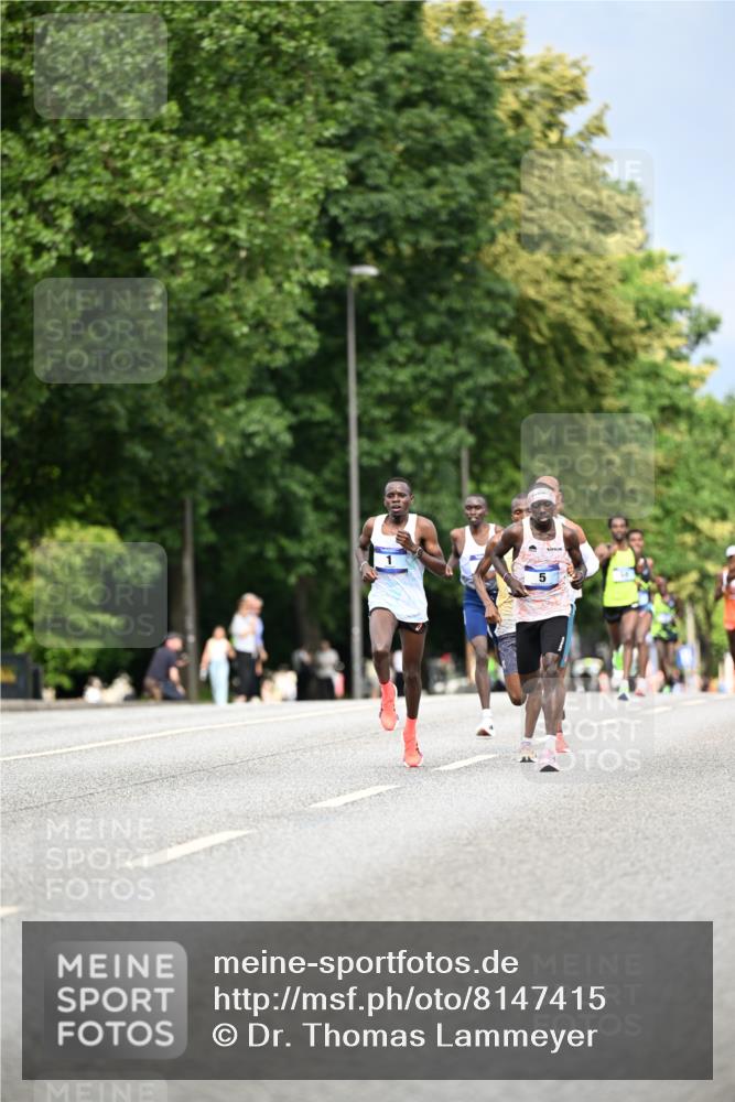 29.06.2025 - hella hamburg halbmarathon Dr. Thomas Lammeyer http://msf.ph/oto/8147415 29.06.2025 09:33:41 Kennedybrücke 2, 4, 5, 6, 7, 8, 9, 10, 11, 13, 16, 22, 23, 25, 59 meine-sportfotos.de