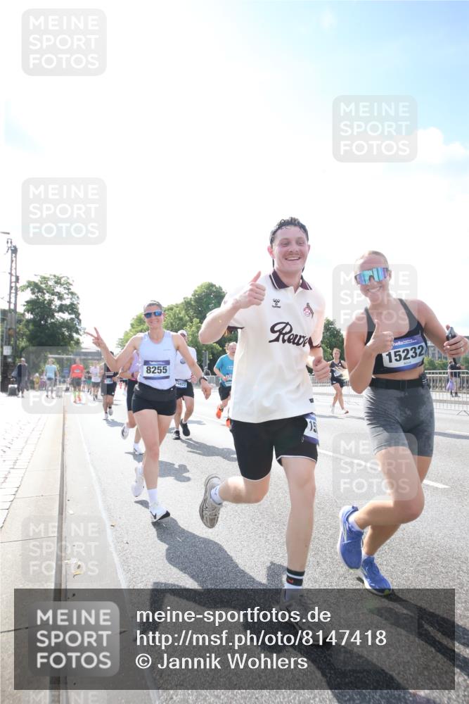 29.06.2025 - hella hamburg halbmarathon Jannik Wohlers http://msf.ph/oto/8147418 29.06.2025 10:00:33 Lombardsbrücke 1726, 2490, 3059, 3141, 3625, 3740, 3983, 4238, 4616, 4708, 5033, 5418, 5870, 6147, 6487, 6531, 6714, 6757, 7658, 7757, 7759, 7761, 8255, 8326, 8478, 8632, 8923, 9124, 10074, 10188, 10271, 10705, 11623, 12196, 12206, 12261, 12787, 12809, 13086, 13287, 13407, 14306, 14577, 14673, 15232, 15284, 15527, 15838, 16401, 16434, 16594, 16786, 16922, 17087, 17268, 17304, 17852, 18125, 18426, 18452, 18485, 18612, 18759, 18919 meine-sportfotos.de